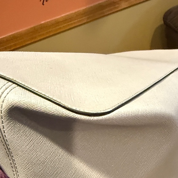 Michael Kors Lilac Tote Bag - Picture 13 of 16